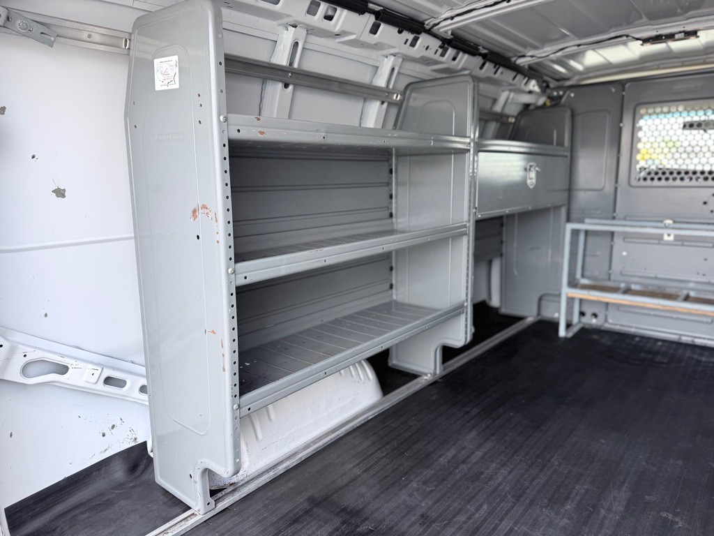 2021 Chevrolet Express Image 12