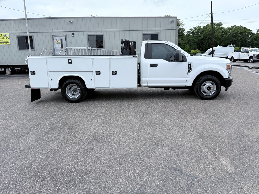 2021 Ford F-350 Image 4