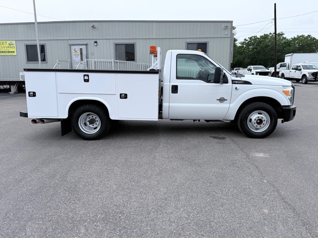 2016 Ford F-350 Image 4