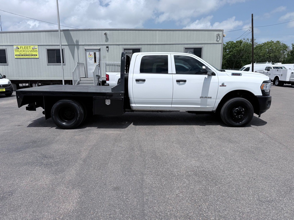 2022 RAM 3500 Image 4