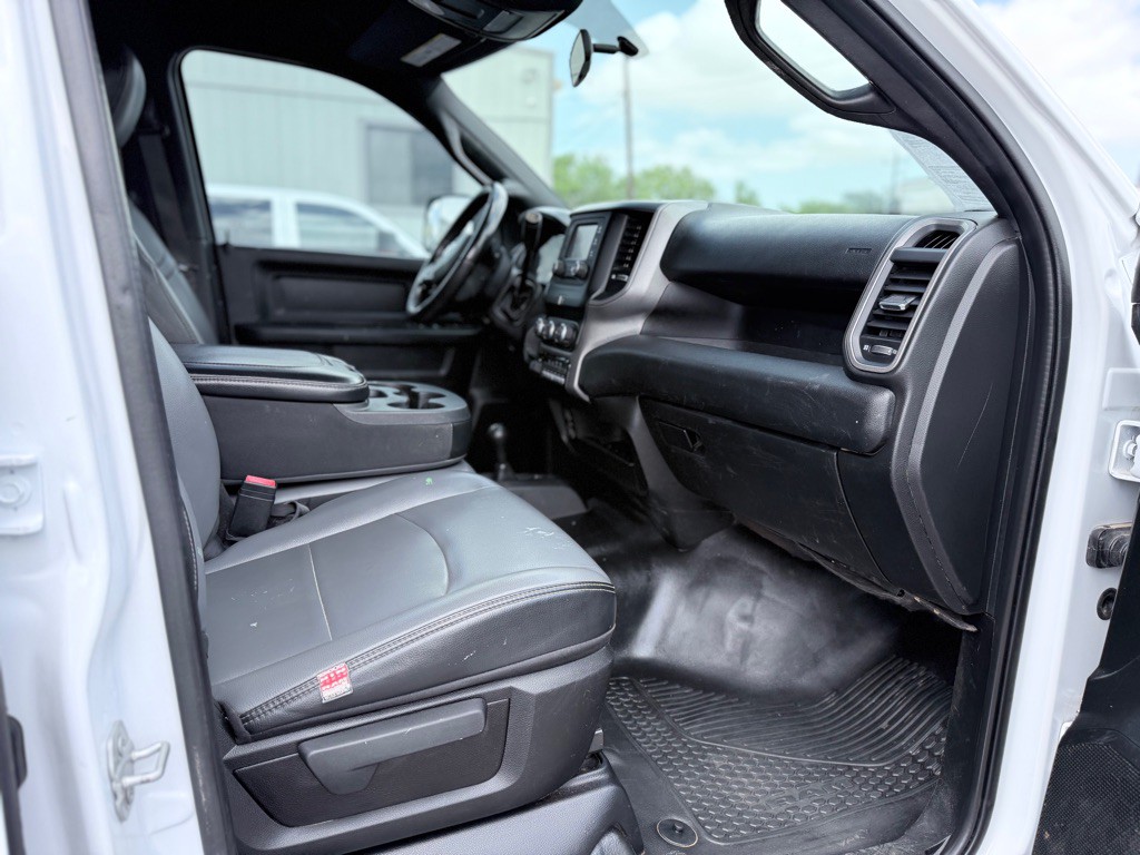 2022 RAM 3500 Image 13