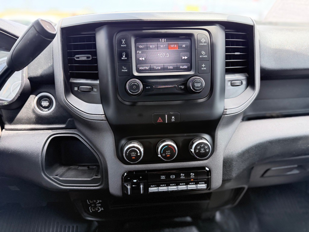 2022 RAM 3500 Image 15