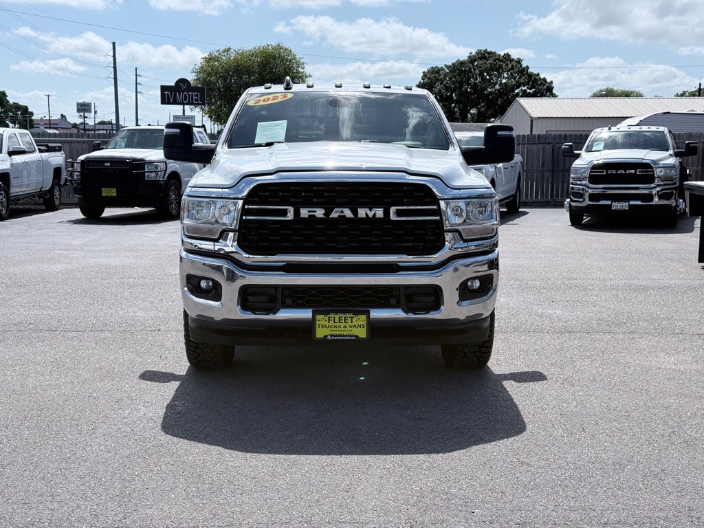 2023 RAM 3500 Image 2
