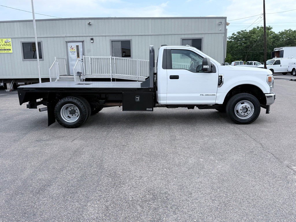 2022 Ford F-350 Image 4