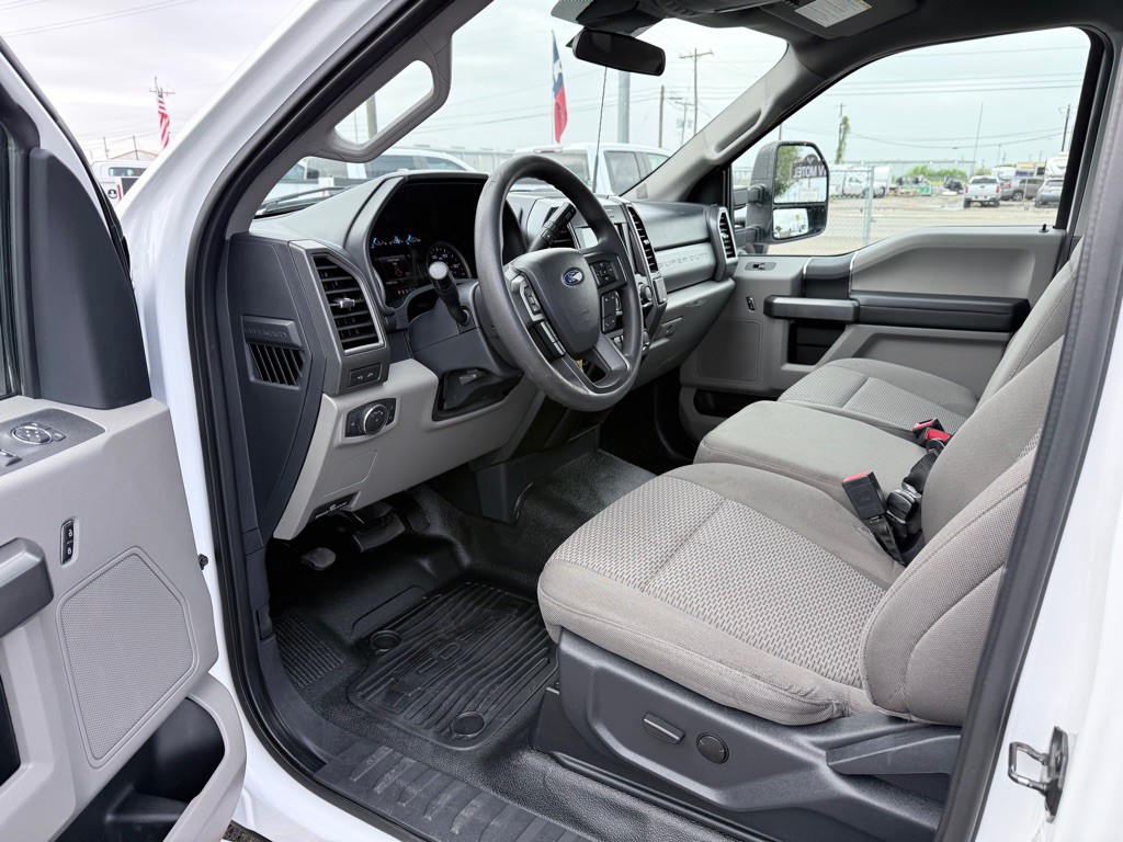 2022 Ford F-350 Image 9