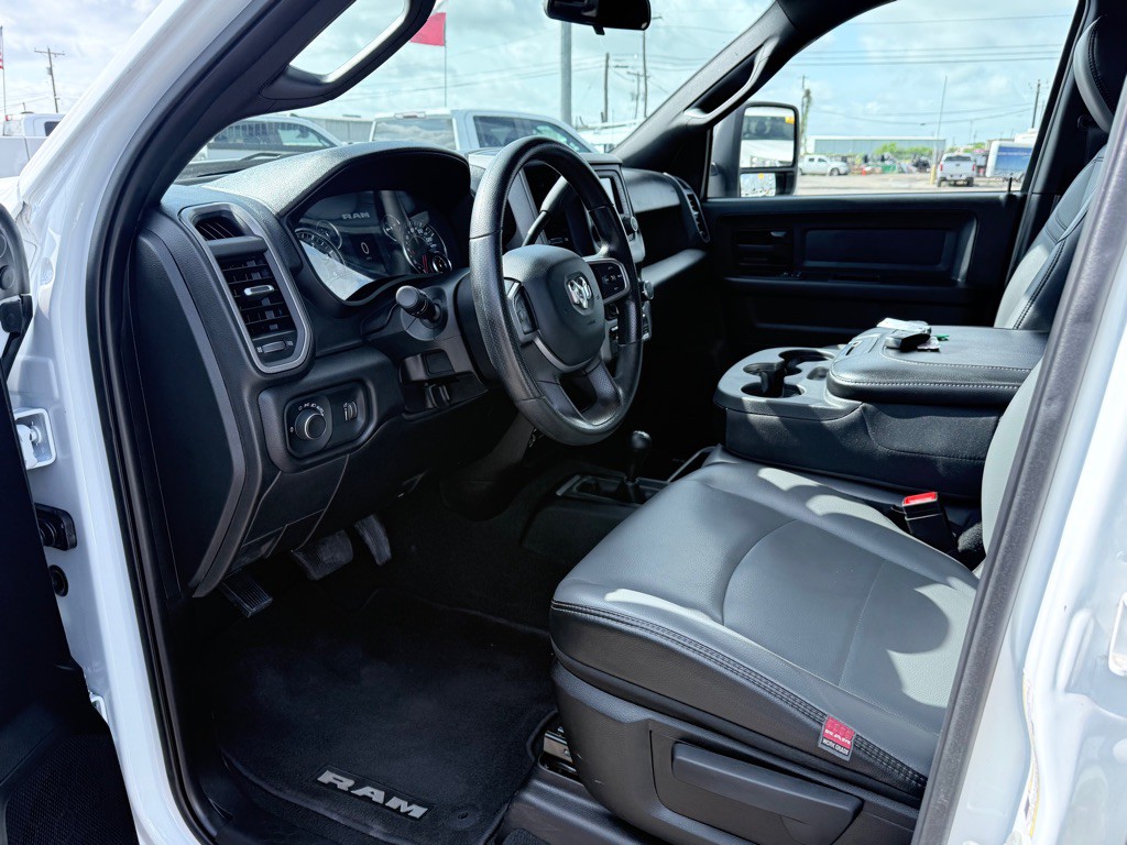 2024 RAM 3500 Image 8