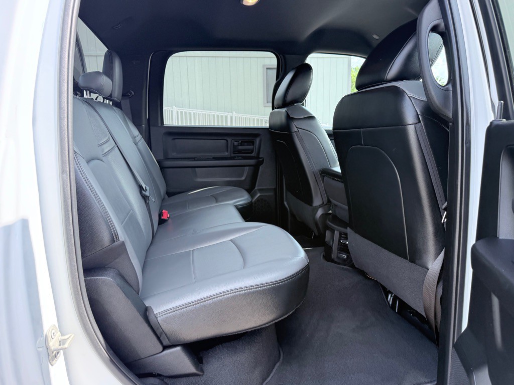 2024 RAM 3500 Image 11