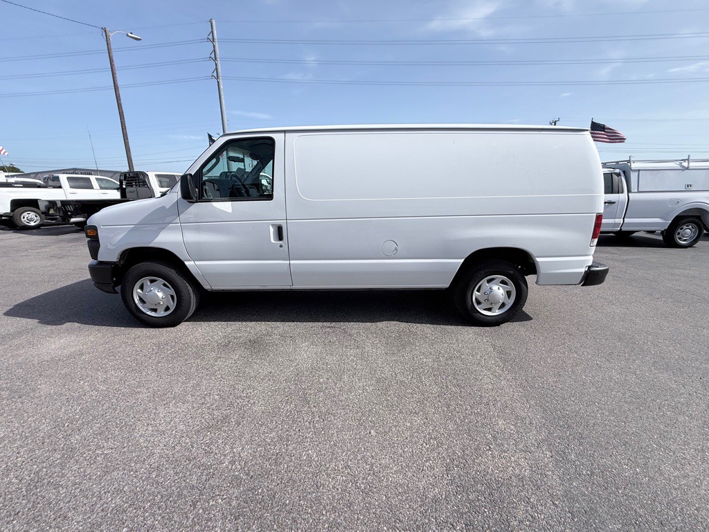 2011 Ford Econoline Image 8