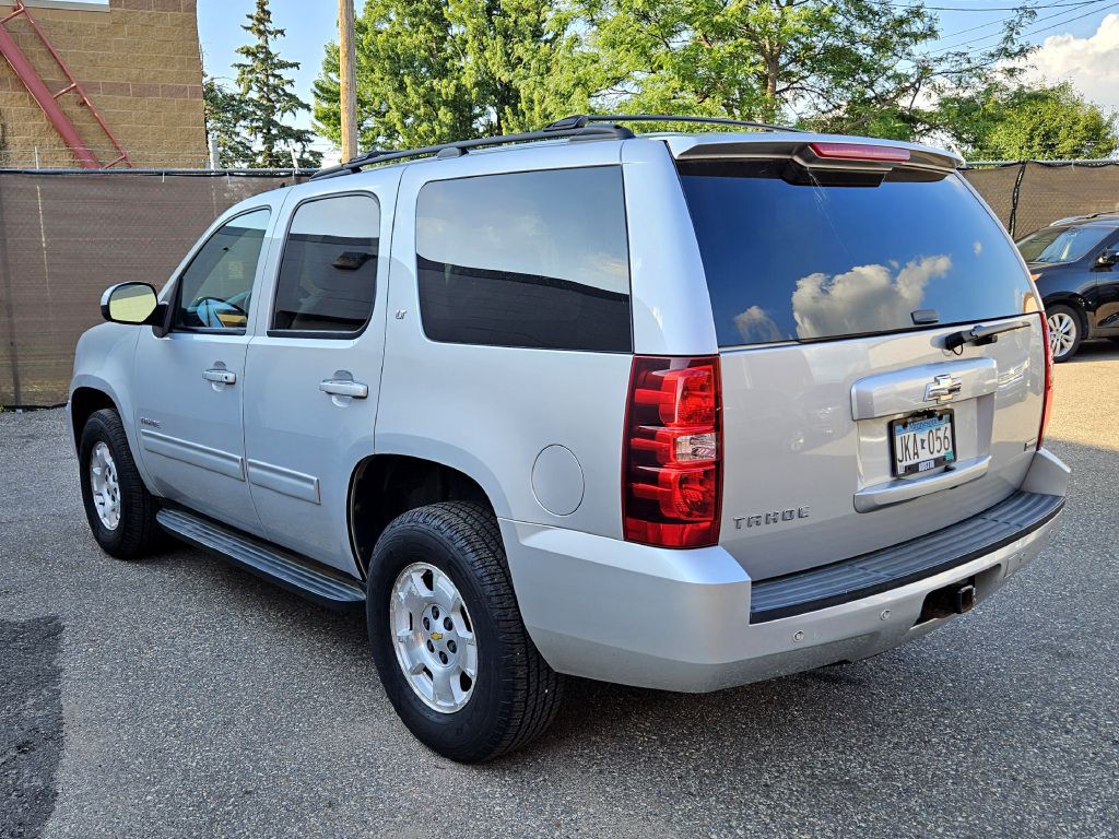 2011 Chevrolet Tahoe Image 4