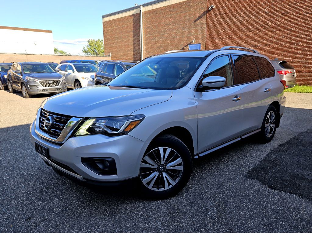 2017 Nissan Pathfinder Image 3