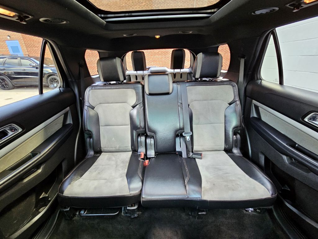 2017 Ford Explorer Image 12