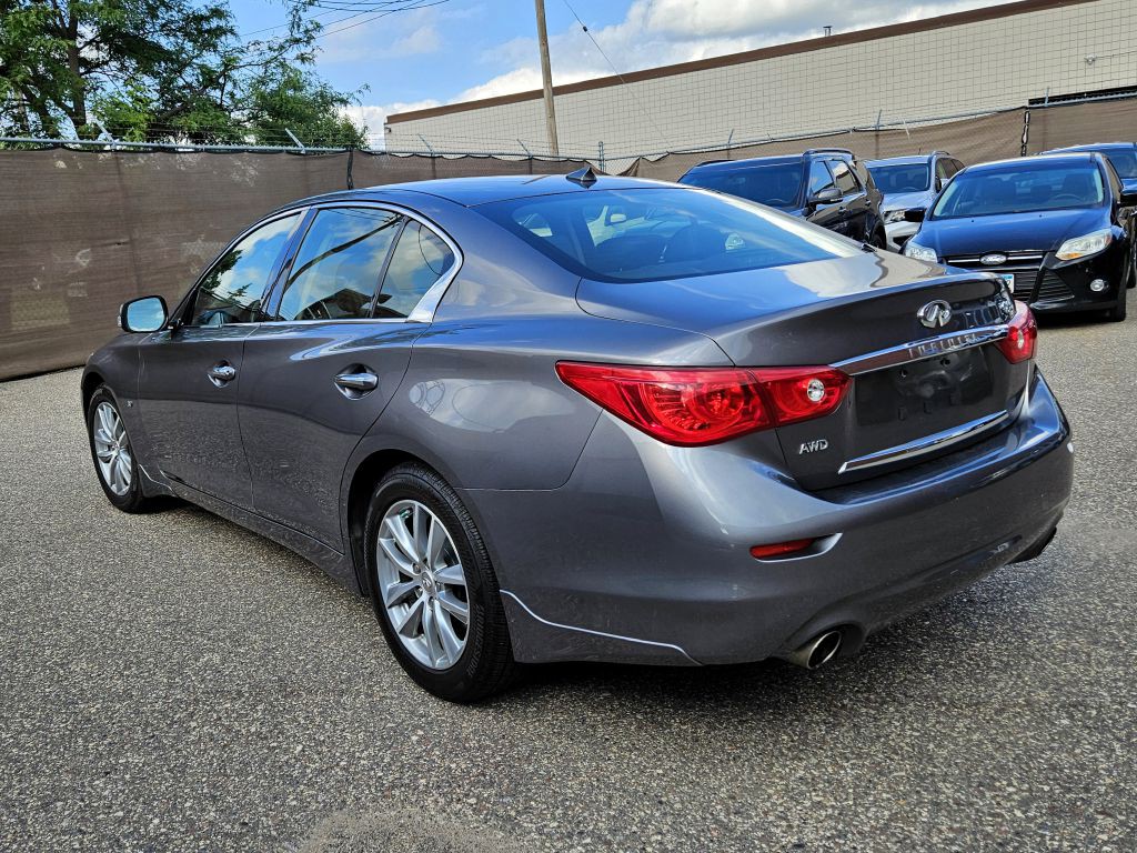 2015 INFINITI Q50 Image 4
