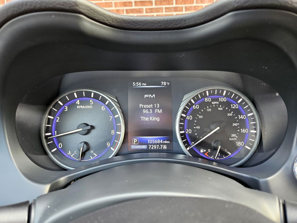 2015 INFINITI Q50 Image 15