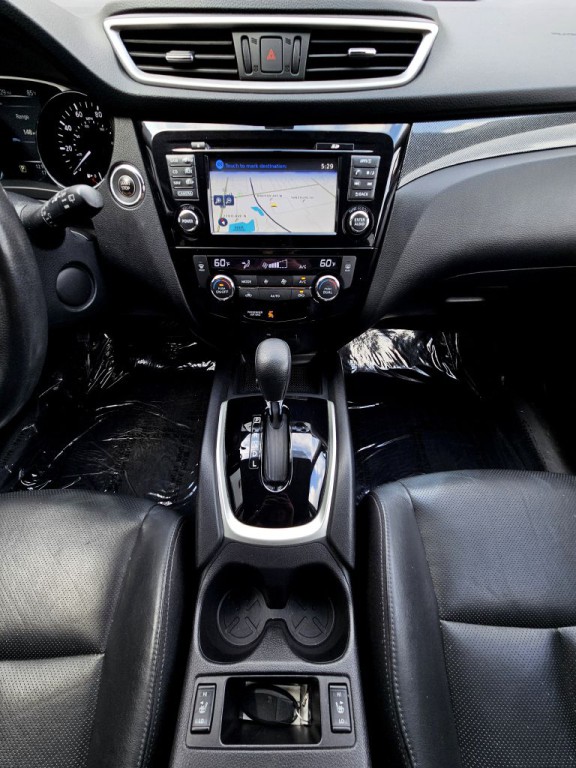 2014 Nissan Rogue Image 14