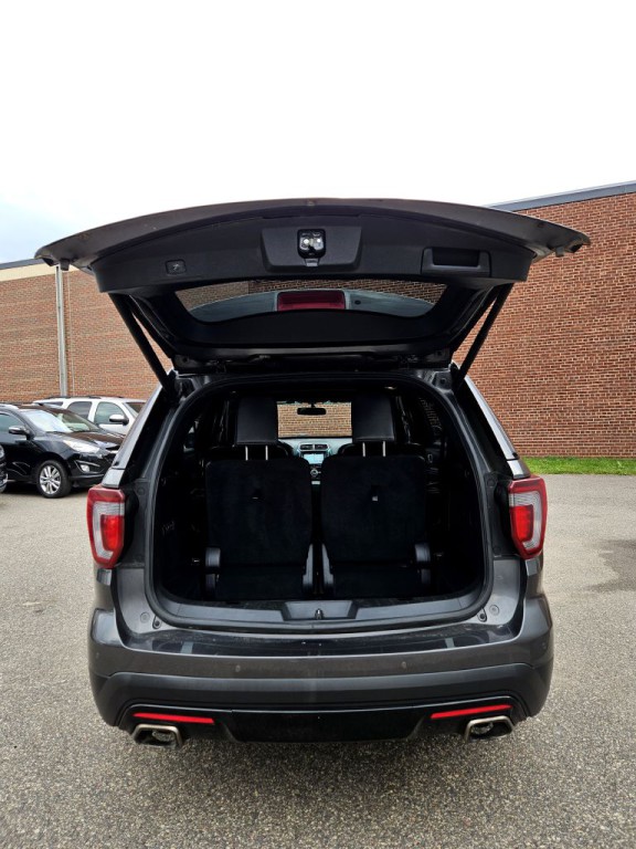 2017 Ford Explorer Image 7