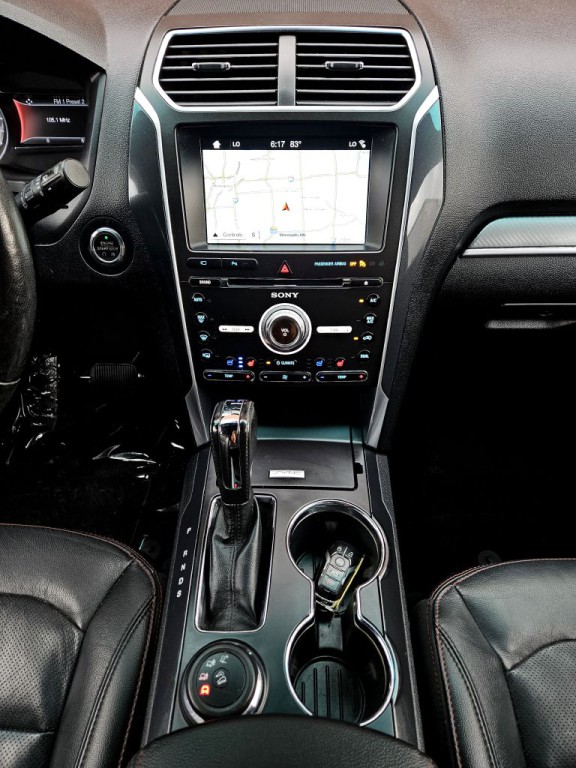 2017 Ford Explorer Image 14