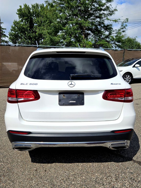 2017 Mercedes-Benz GLC-Class Image 6