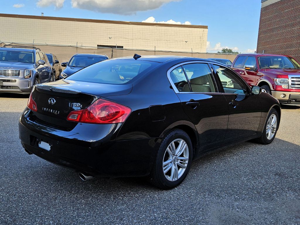 2012 INFINITI G37 Image 2