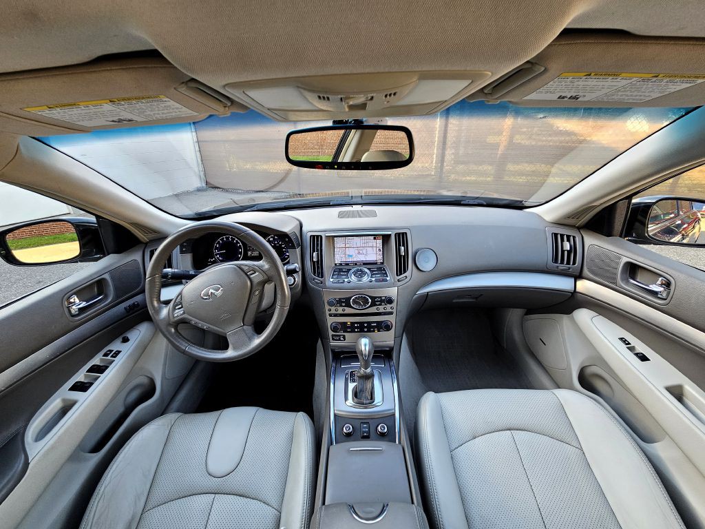 2012 INFINITI G37 Image 13