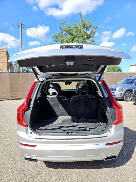 2017 Volvo XC90 Image 7
