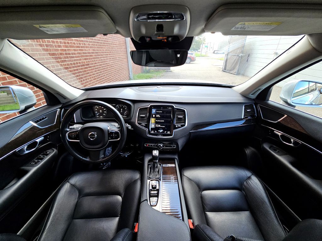 2017 Volvo XC90 Image 13