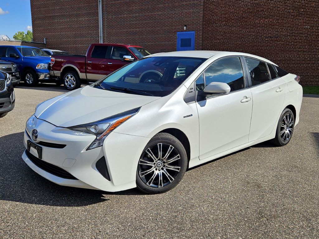 2017 Toyota Prius Image 3