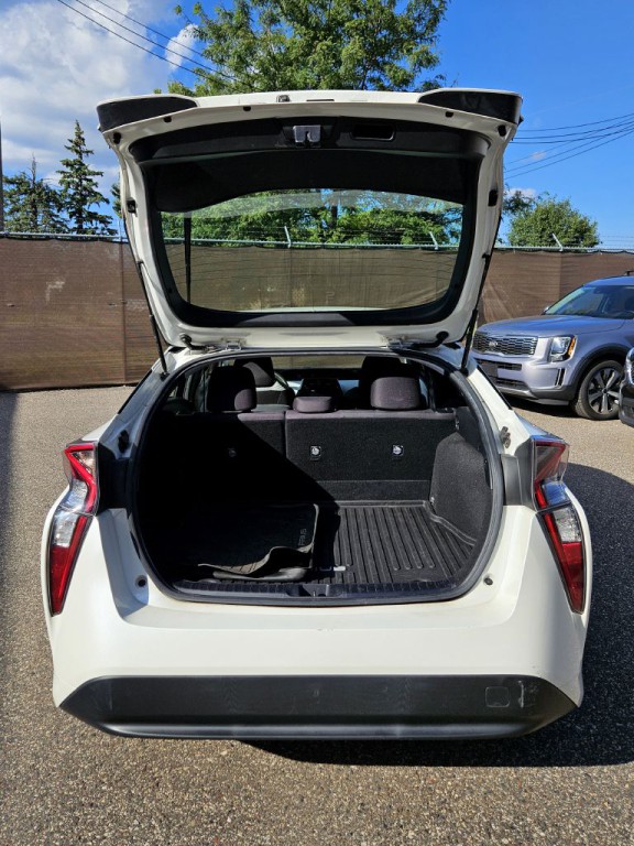 2017 Toyota Prius Image 7