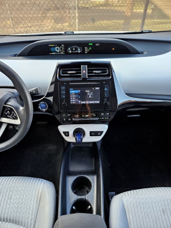 2017 Toyota Prius Image 14