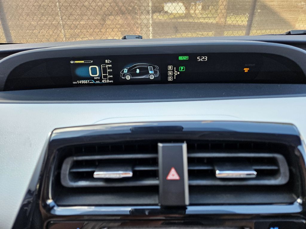 2017 Toyota Prius Image 15