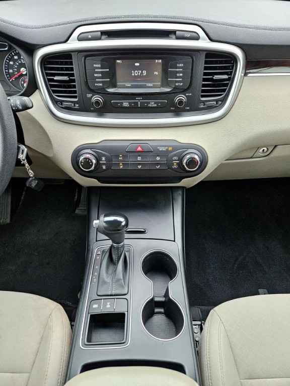 2016 Kia Sorento Image 14
