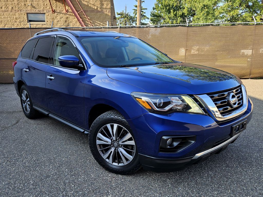 2018 Nissan Pathfinder Image 1