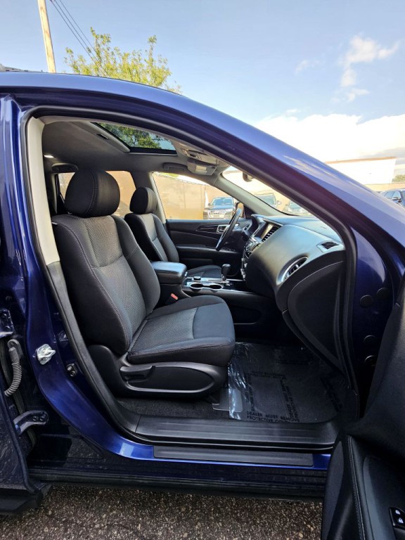 2018 Nissan Pathfinder Image 11