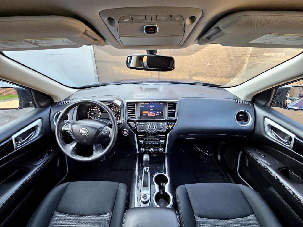 2018 Nissan Pathfinder Image 13
