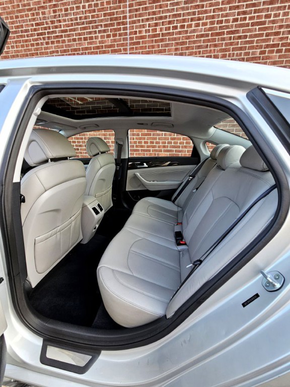 2015 Hyundai Sonata Image 9