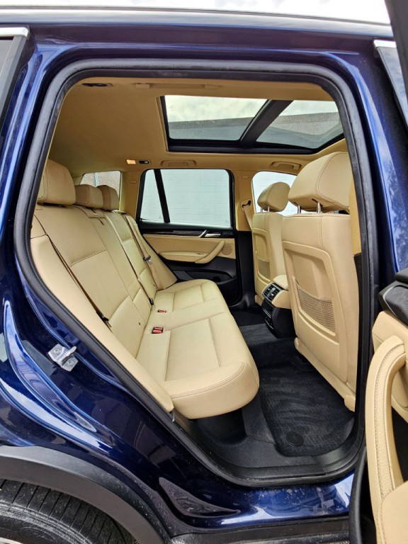 2017 BMW X3 Image 11