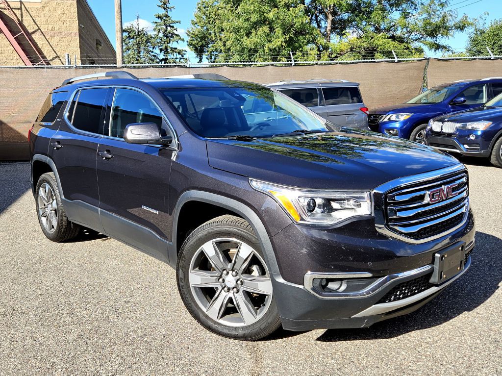 2017 GMC Acadia Image 1