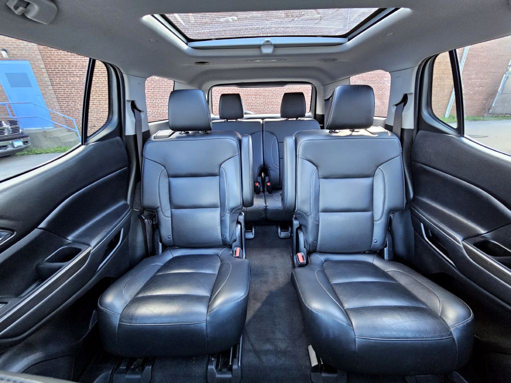 2017 GMC Acadia Image 12