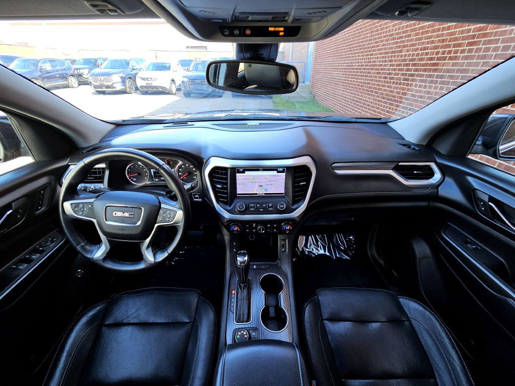 2017 GMC Acadia Image 13