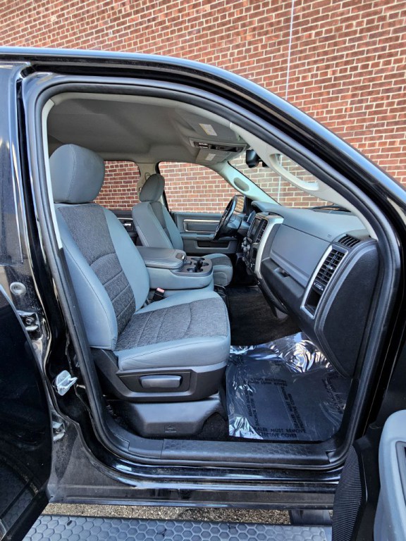 2015 RAM 1500 Image 10