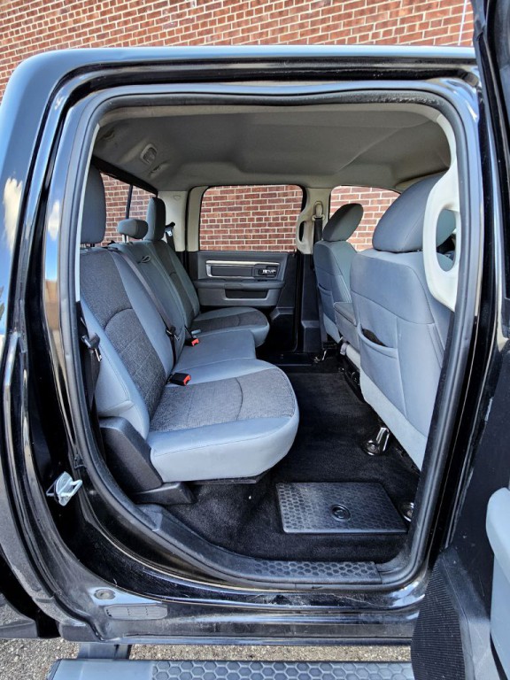 2015 RAM 1500 Image 11