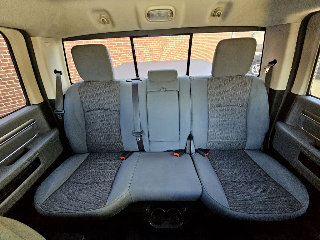 2015 RAM 1500 Image 12