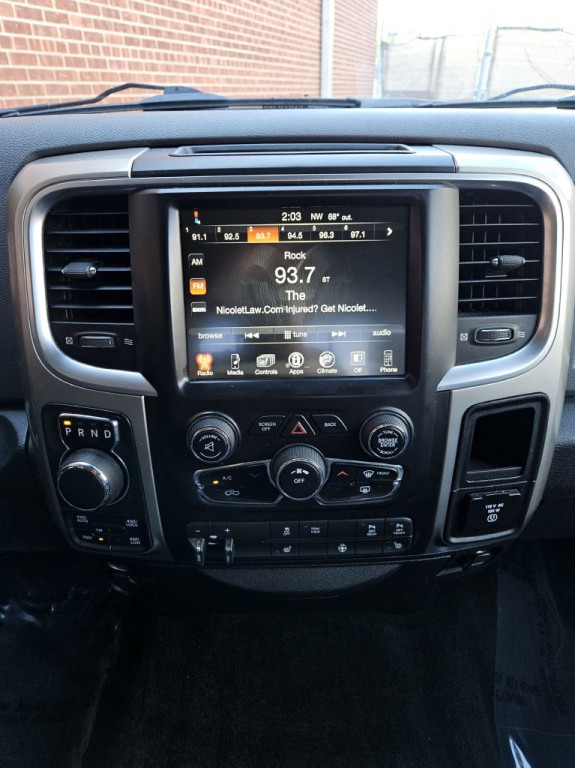 2015 RAM 1500 Image 14