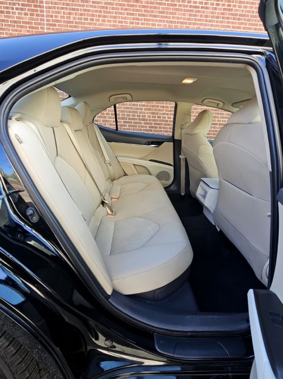 2021 Toyota Camry Image 11