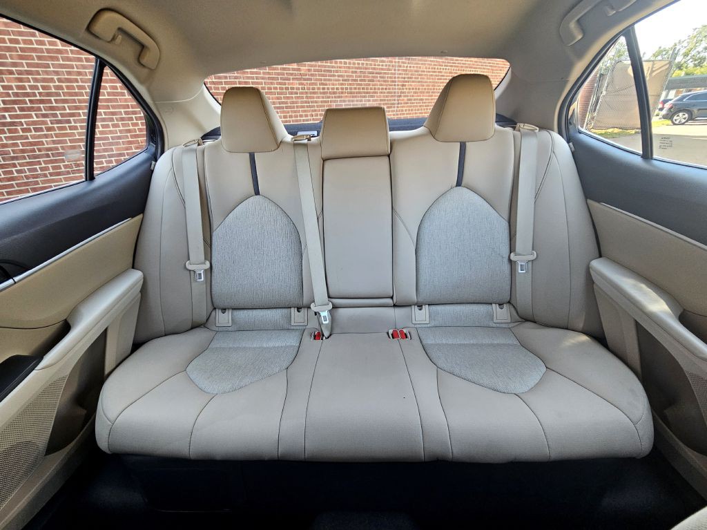 2021 Toyota Camry Image 12