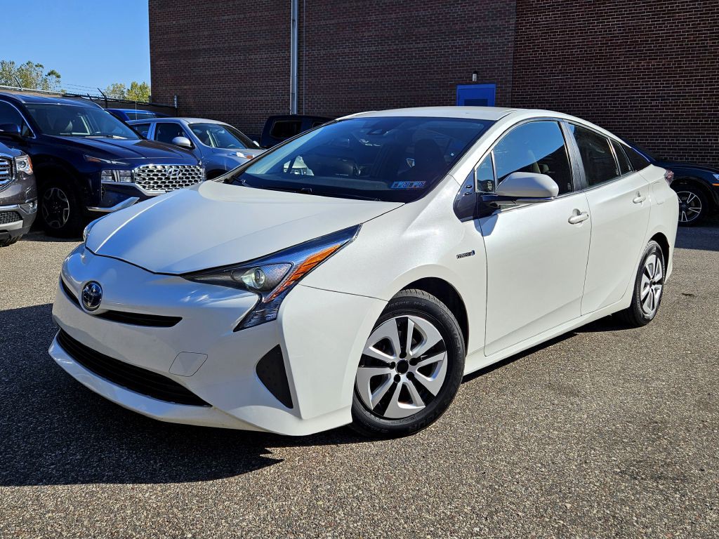 2017 Toyota Prius Image 3