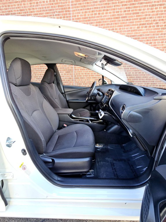 2017 Toyota Prius Image 10