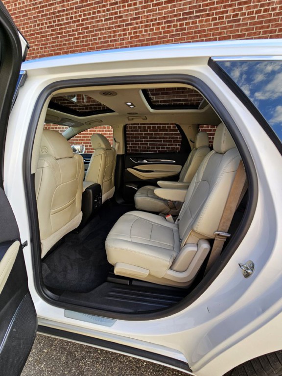 2019 Buick Enclave Image 9