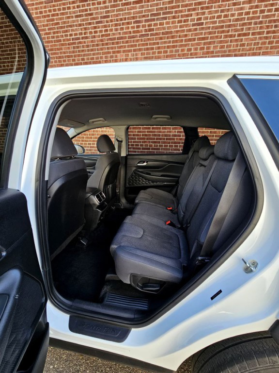 2019 Hyundai Santa Fe Image 9