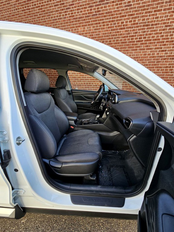 2019 Hyundai Santa Fe Image 10