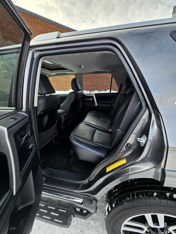 2014 Toyota 4Runner Image 9